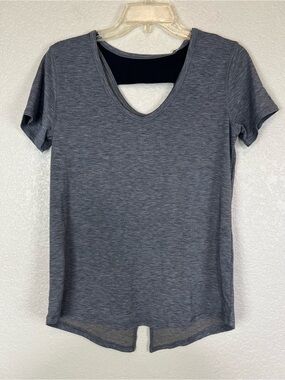 Under Armour Celliant Recovery Gray Black Athletic Tee Keyhole Split Back XS New